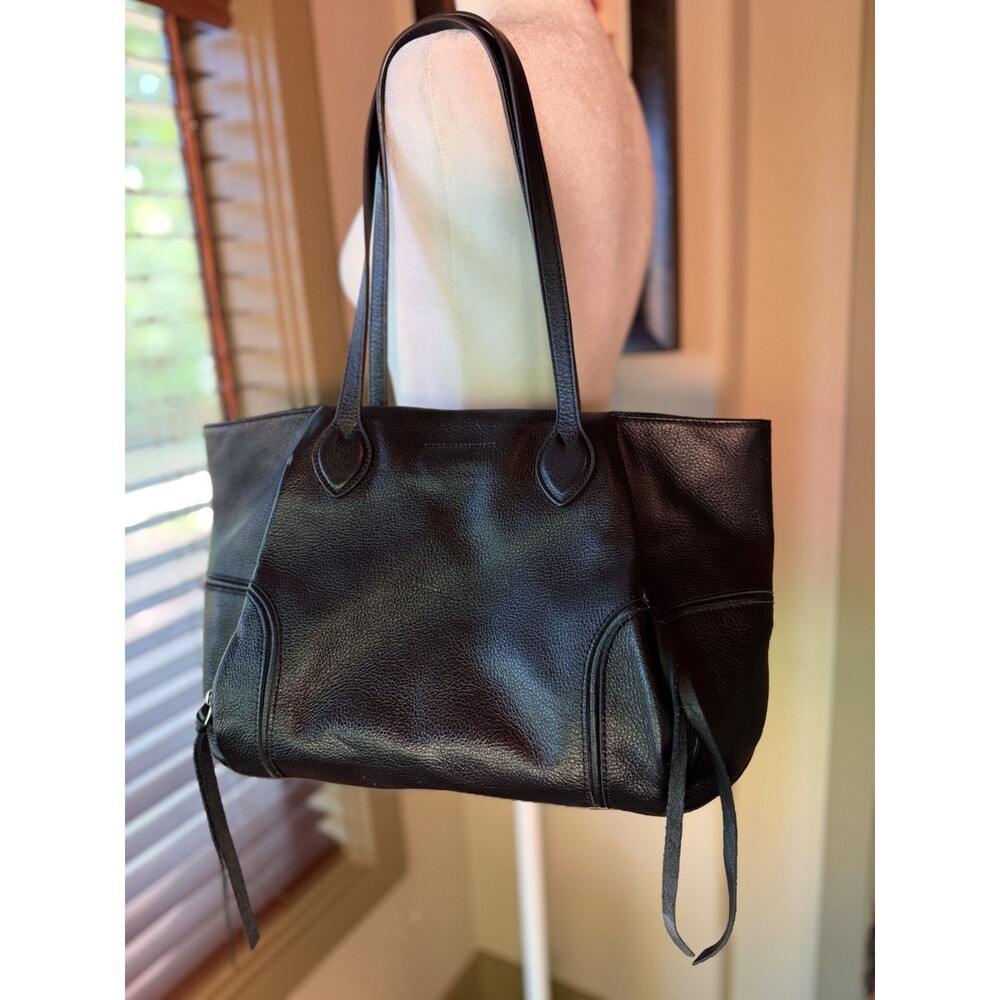 Gently pre-owned Aimee Kestenberg Chelsea Tote Purse Black Genuine Leather